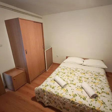 公寓 Progon House Perkovic