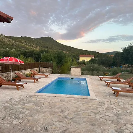 Progon House Perkovic