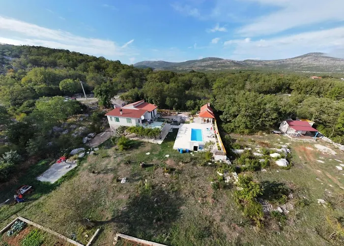 Apartament Progon House